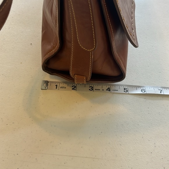 Prune Leather Shoulder Bag. Preloved - Picture 8 of 11